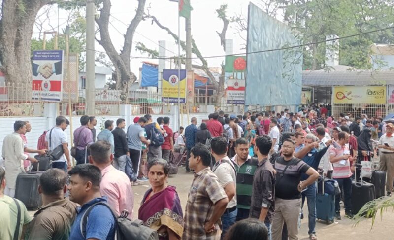 মেডিকেল ভিসায় নতুন শর্তে ভারতে আটকা শতাধিক বাংলাদেশি
