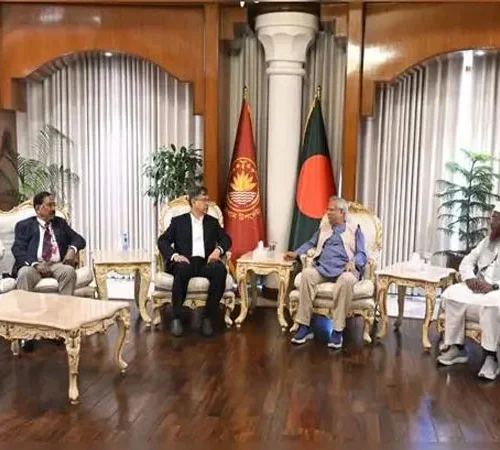 পারস্পরিক আক্রমণ বন্ধে রাজি তিন দল