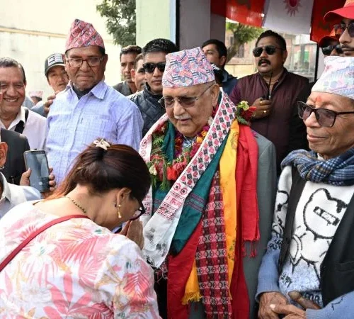 নেপালে ফের সরকার গঠনের আশা ক্ষমতাচ্যুত প্রধানমন্ত্রী অলির