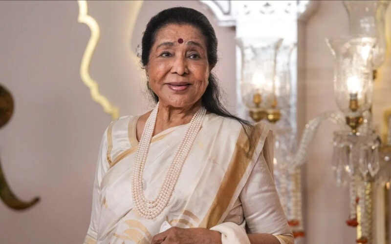 মারা গেছেন কিংবদন্তি সংগীতশিল্পী আশা ভোঁসলে