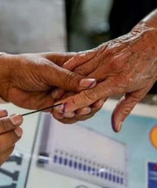 পশ্চিমবঙ্গ বিধানসভা নির্বাচন: প্রথম দফার প্রতিদ্বন্দ্বিতায় প্রায় দেড় হাজার প্রার্থী